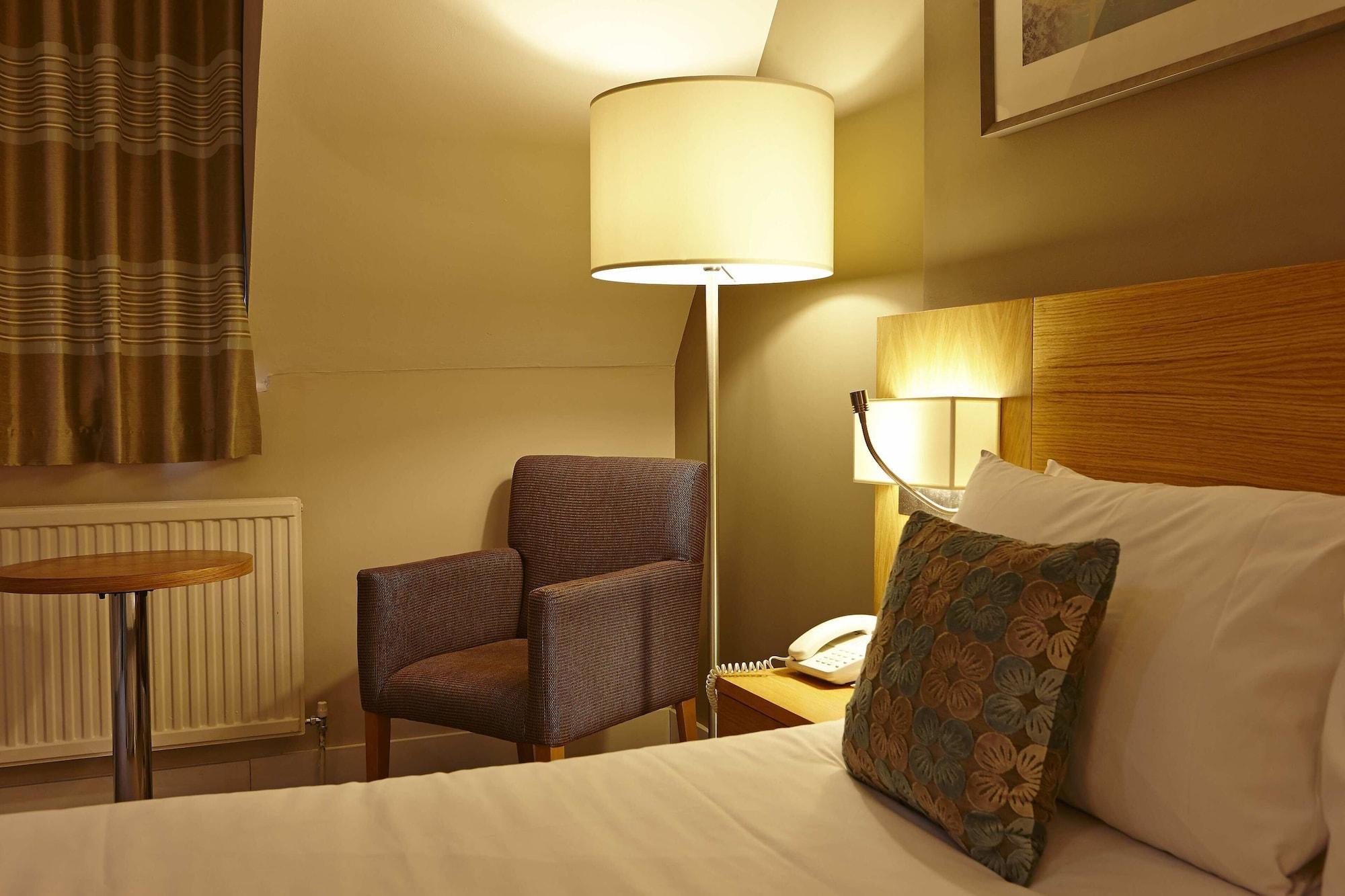 Linton A Bw Signature Collection Hotel